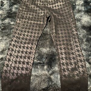 Today ONLY! 🆕 LYSSE New York Knit Denim Houndstooth Foil Split Legging